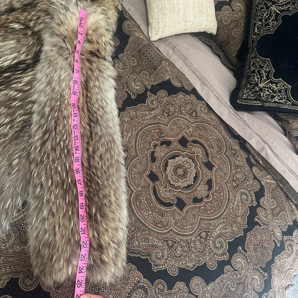 Finnish Raccon Fur Coat - Picture 6 of 6